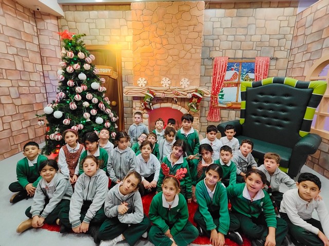 Gr.2 Christmas Outing